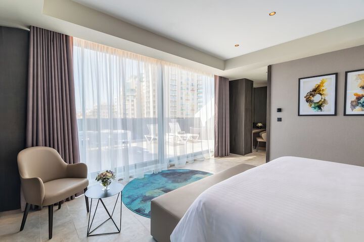 Room 35 of 115