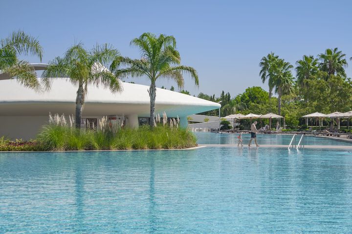 Pool 133 of 301