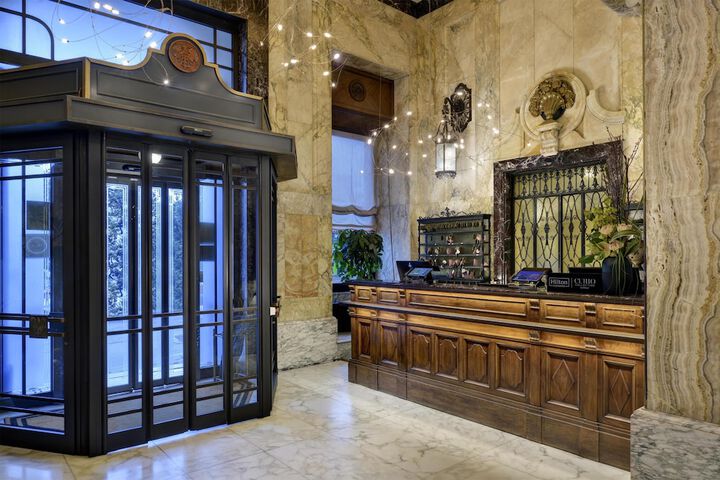 Hotel Lobby