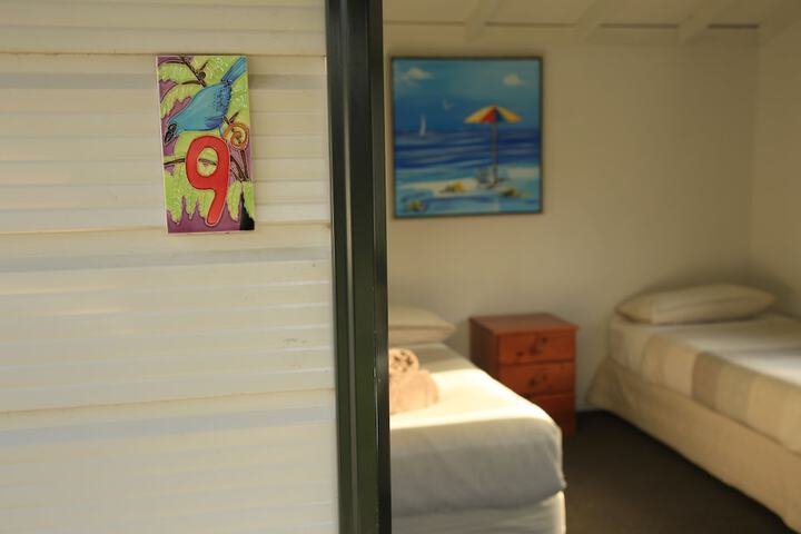 Room 9 of 88