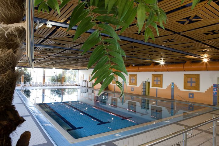 Pool 7 of 16