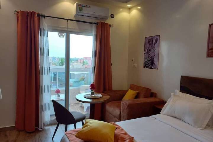 Room 18 of 29
