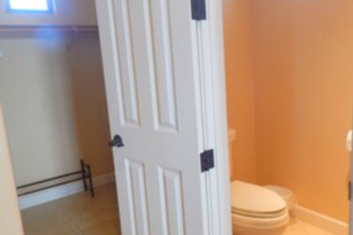 Room 7 of 33