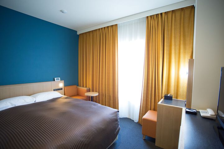 Room 12 of 229