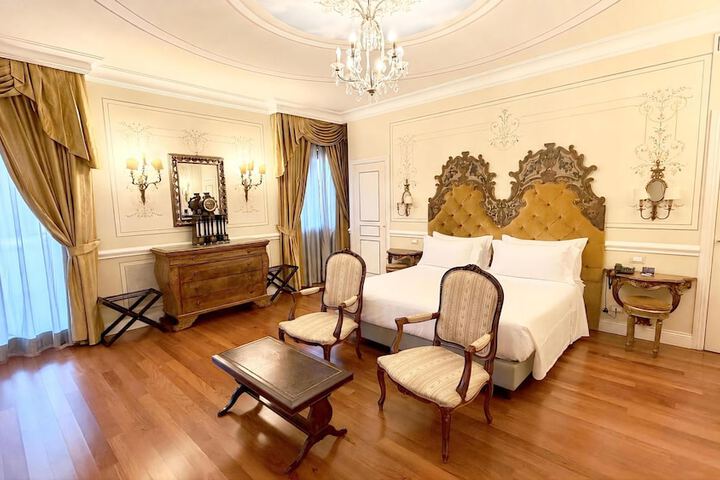 Room 48 of 175