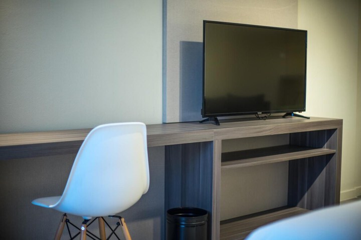 Room 22 of 48