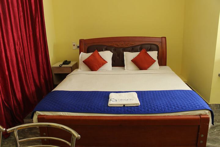 Room 7 of 35