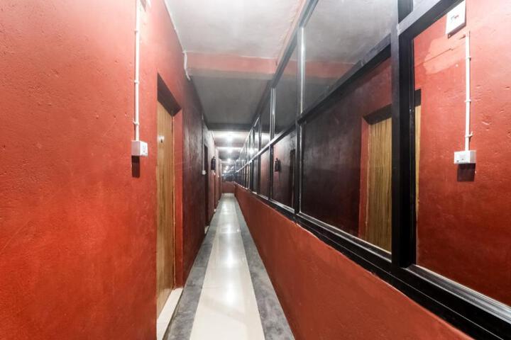 Hotel O Eagle