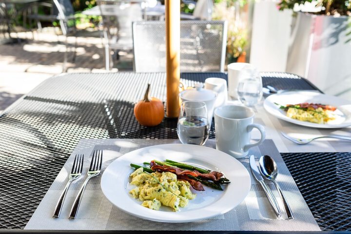 Breakfast/Coffee Service 48 of 57