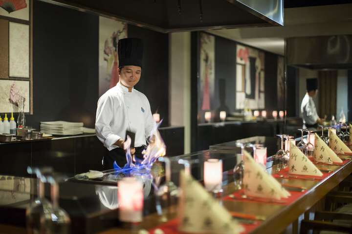 Dining 149 of 225