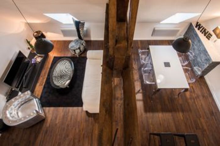Room 21 of 28