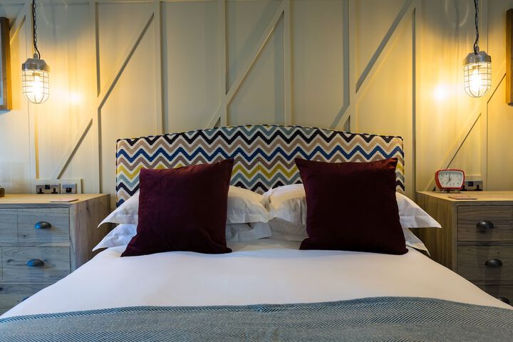 Room 4 of 37