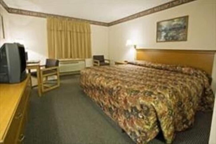 Room 10 of 31