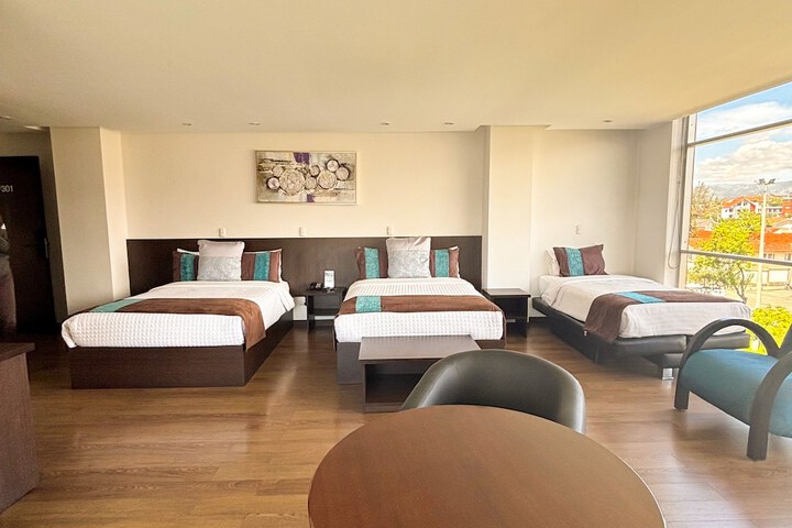 Room 21 of 43