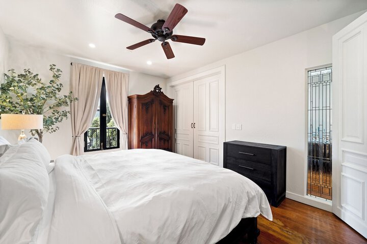 Room 21 of 191
