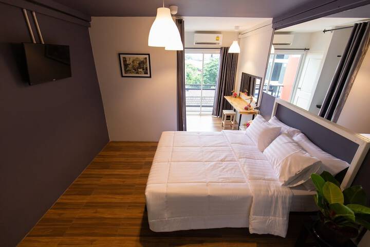 Room 2 of 71