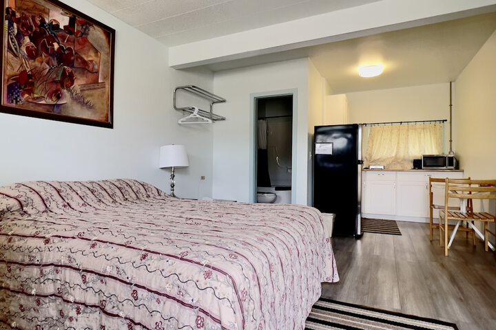 Room 18 of 33