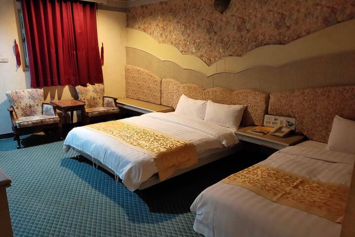 Room 7 of 22