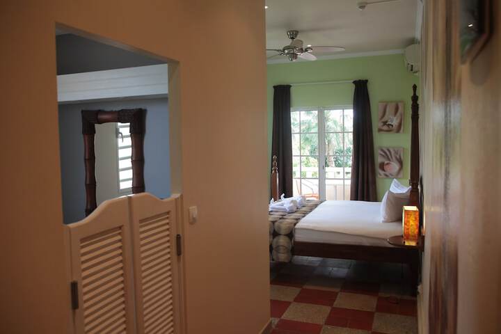 Room 16 of 71