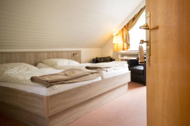 Room 8 of 53