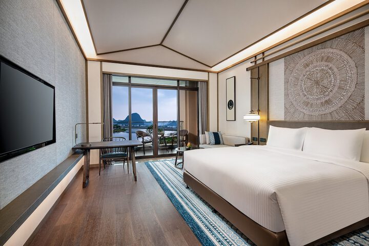 Room 3 of 49