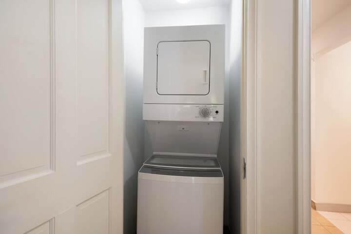 Room 40 of 209