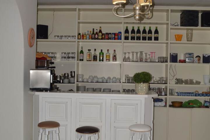 Lounge 60 of 75