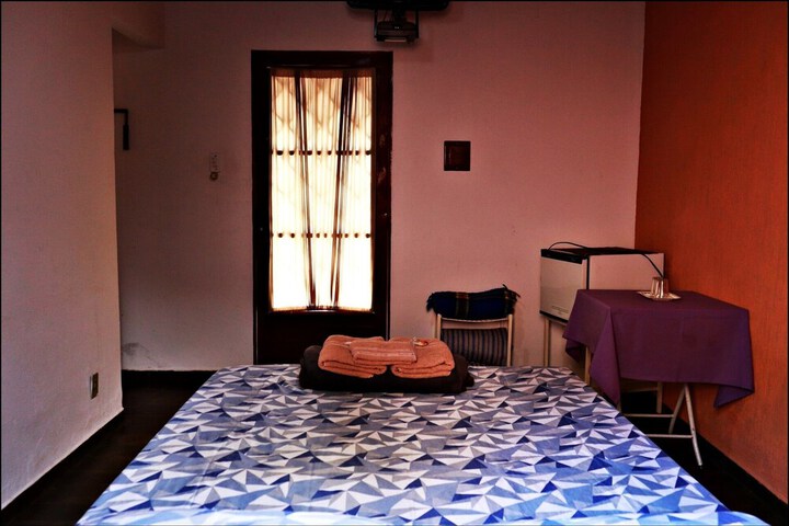 Room 8 of 68