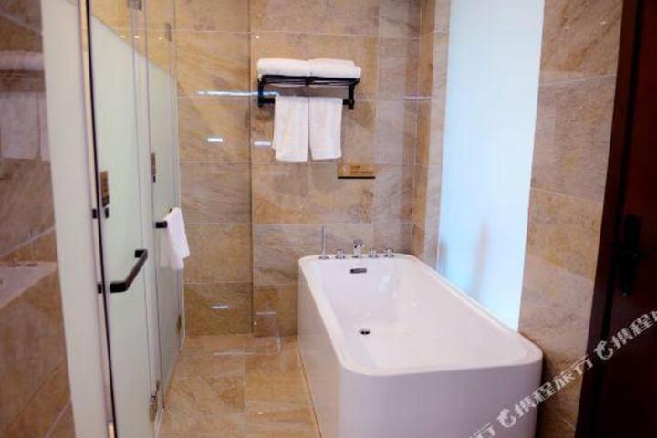 Pingli Zhongxin Hotel