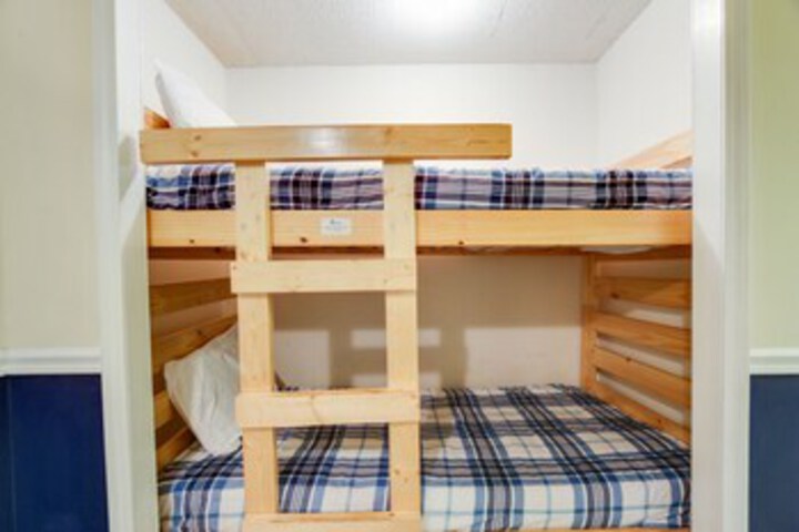 Room 35 of 42