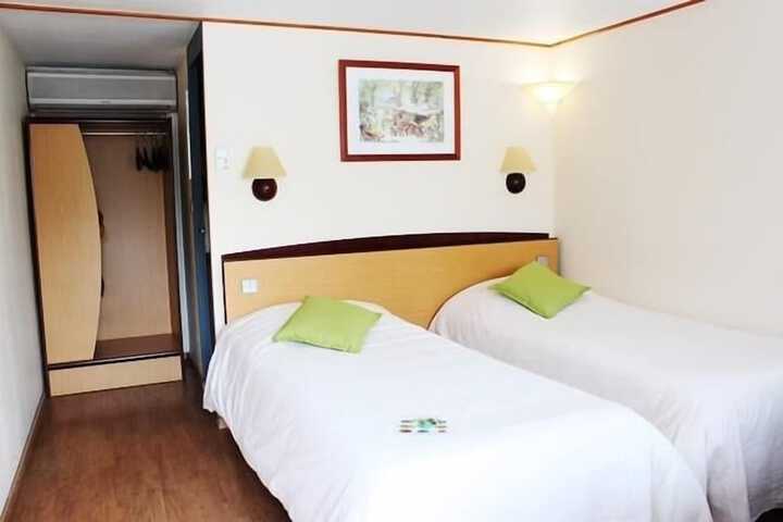 Room 9 of 53