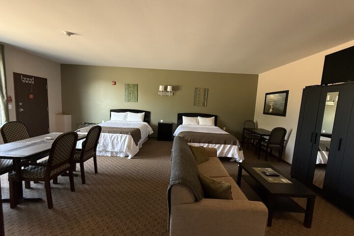 Room 3 of 9