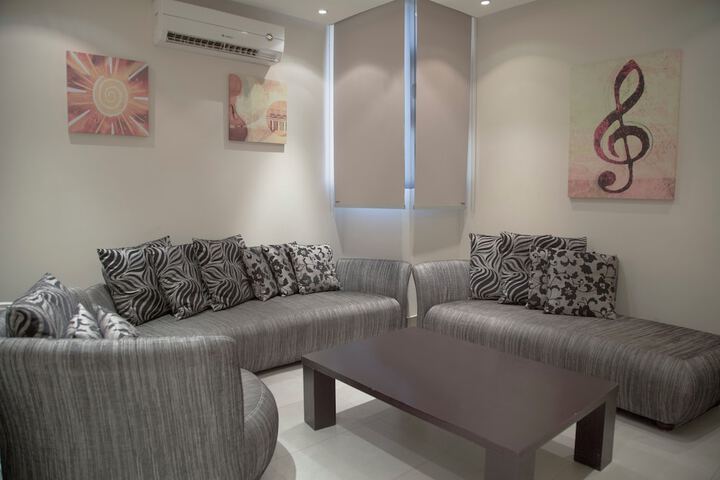 Room 16 of 25