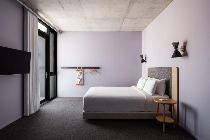 Room 12 of 52