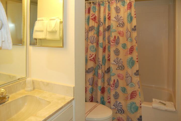 Room 16 of 26