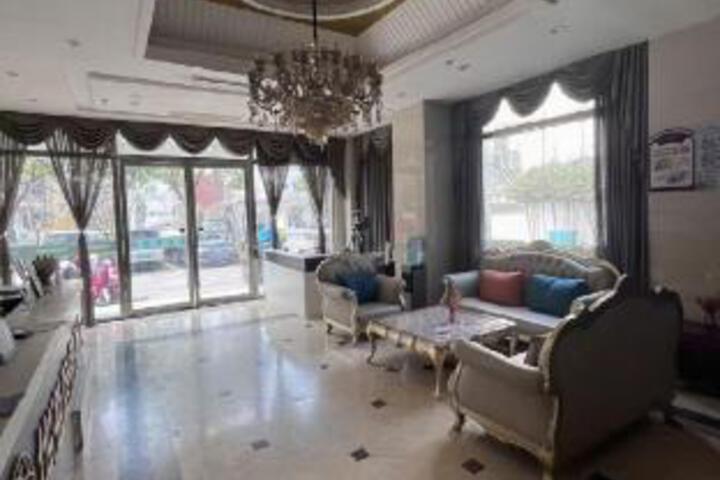 Huahai Business Hotel