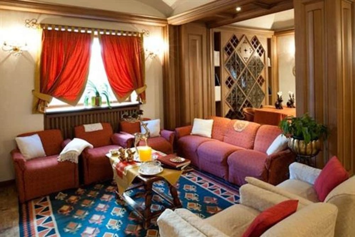 Hotel Interior 3 of 36