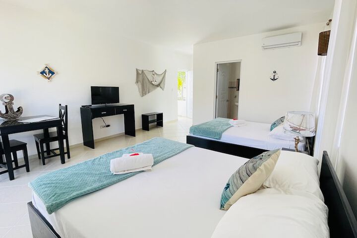 Room 9 of 213