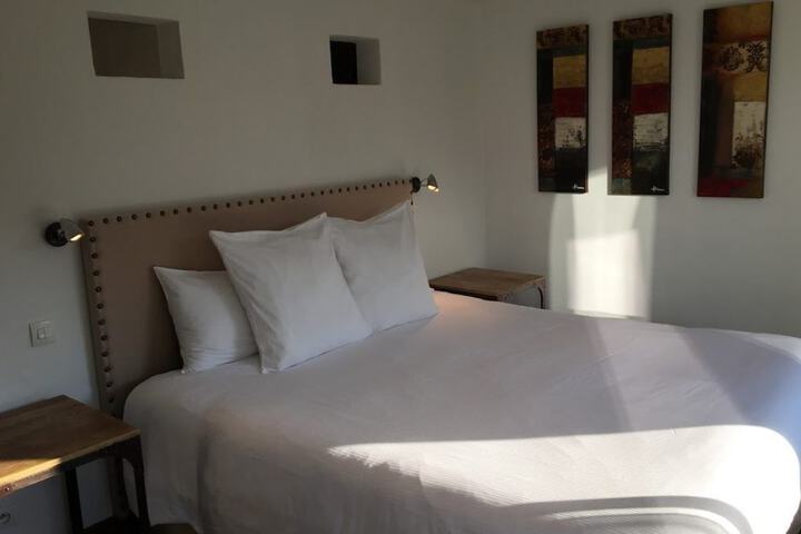 Room 13 of 63