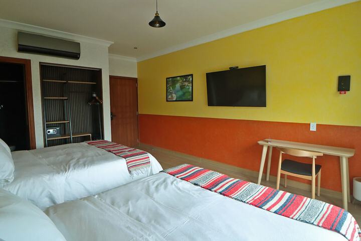 Room 34 of 50