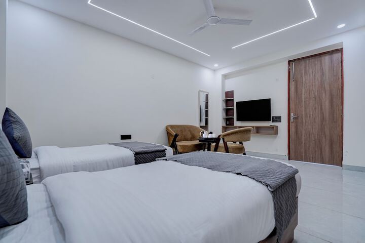Room 30 of 47