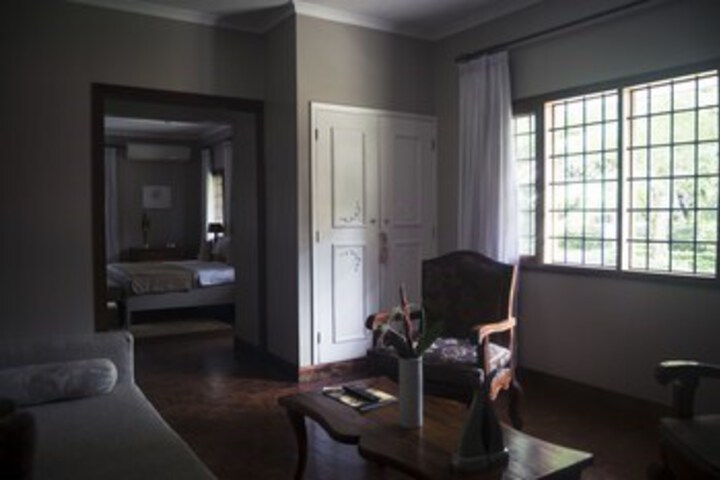 Room 26 of 33