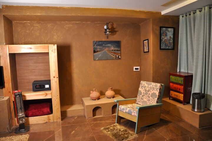 Room 14 of 61