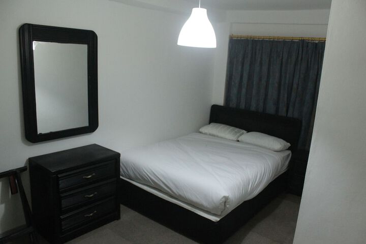 Room 9 of 19