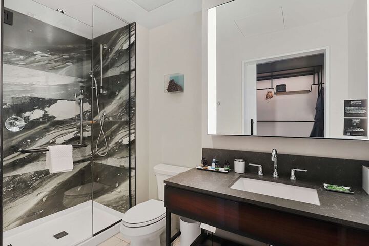 Bathroom shower