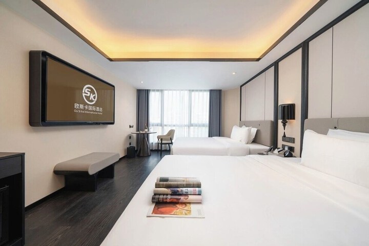 Room 21 of 45