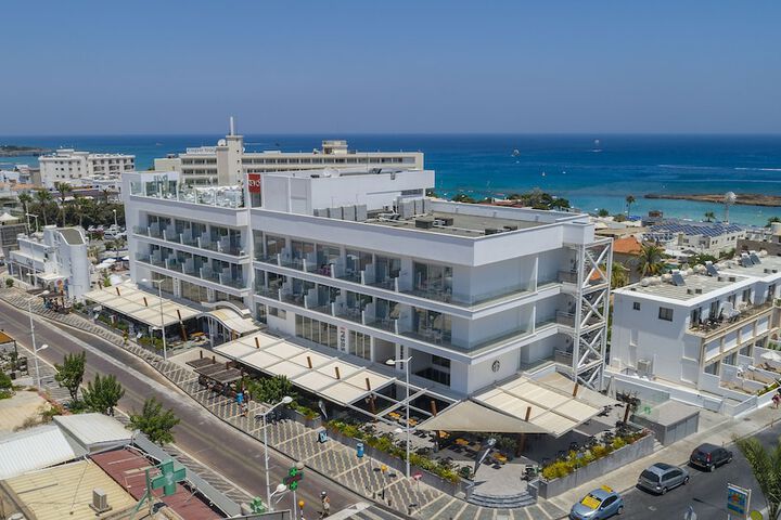Protaras Plaza Hotel