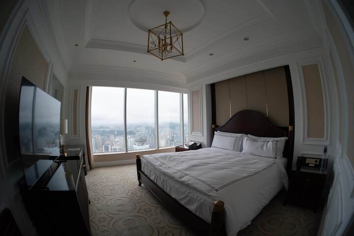Room 91 of 378