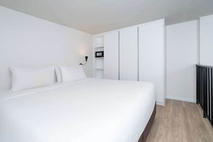 Room 47 of 131