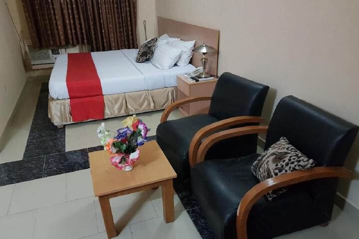 Room 29 of 65